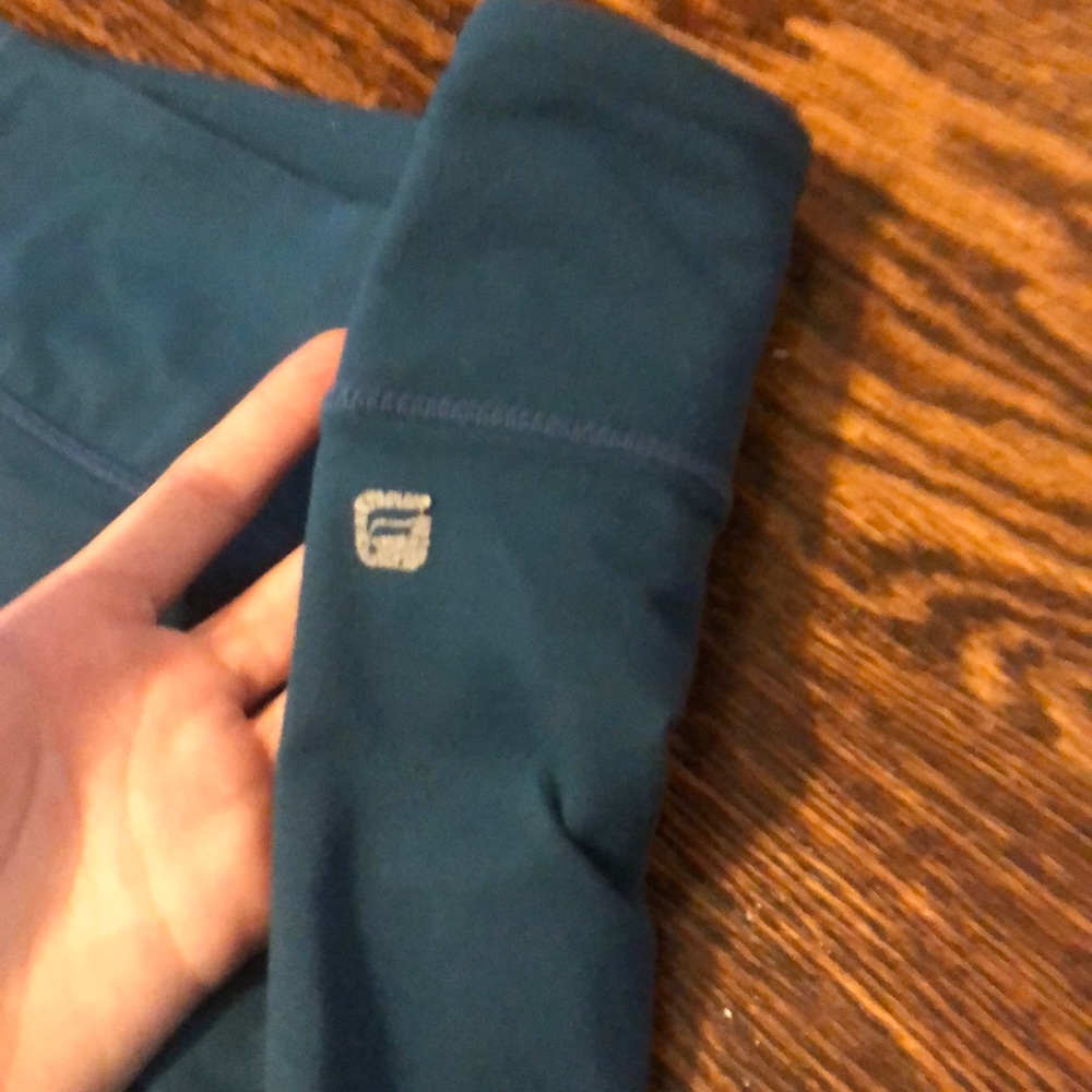 Fabletics Capris - Picture 3 of 4